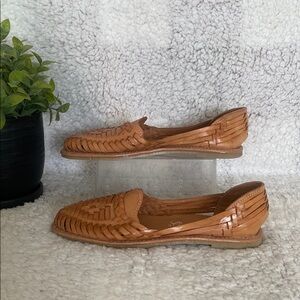 Fernanda Roy’s Women's Tan Loafers Size 25 USA 8